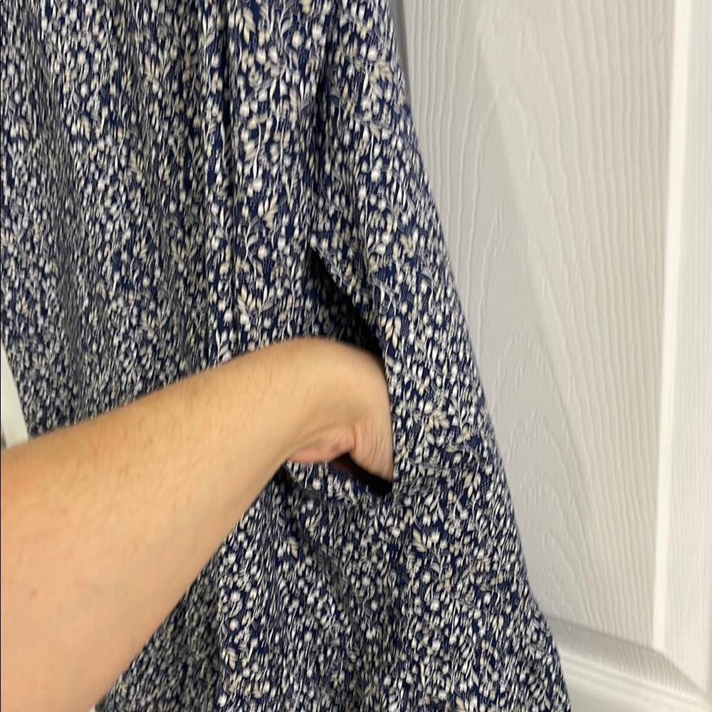 Old Navy Blue Floral Dress - Picture 6 of 6